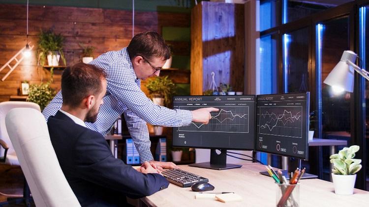 Improving Performance in Software Companies
